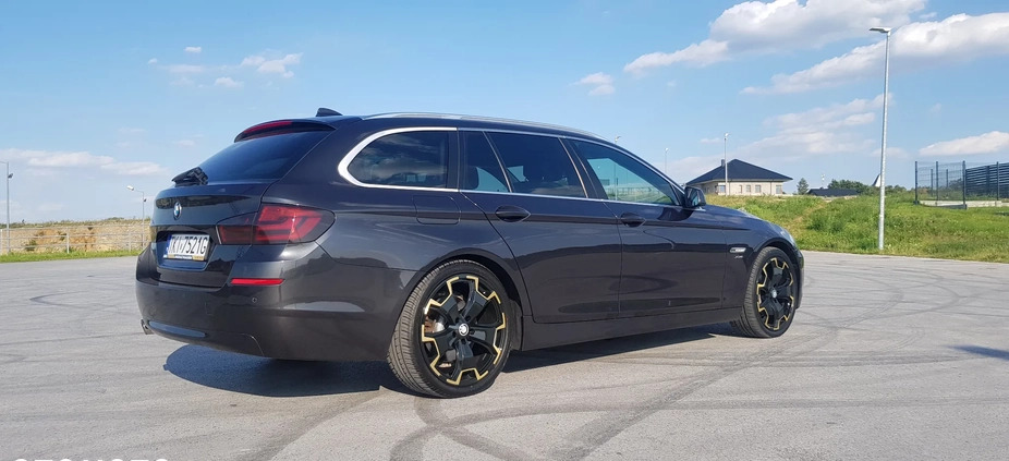 BMW Seria 5 cena 55000 przebieg: 265000, rok produkcji 2012 z Warszawa małe 211